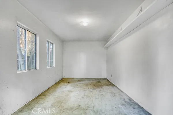 14153 Tiara Street, Los Angeles, California 91401 home-pic-19